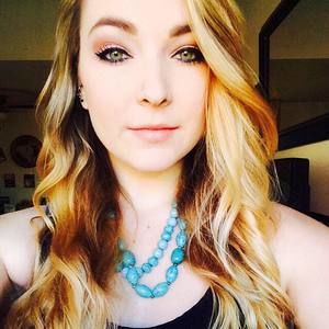 Meet your Posher, Jenna