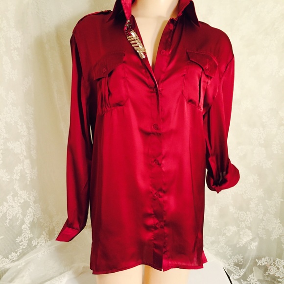 Red button up top FINAL CLEARANCE - Picture 2 of 4