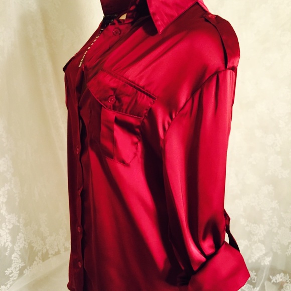 Red button up top FINAL CLEARANCE - Picture 3 of 4