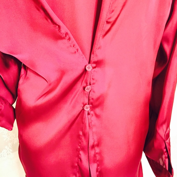 Red button up top FINAL CLEARANCE - Picture 4 of 4