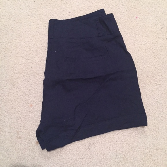 Shorts - Picture 2 of 2