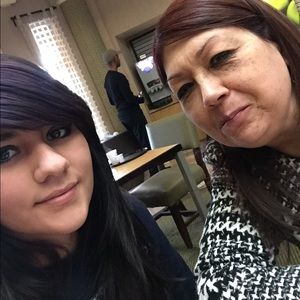 Meet your Posher, Crystal