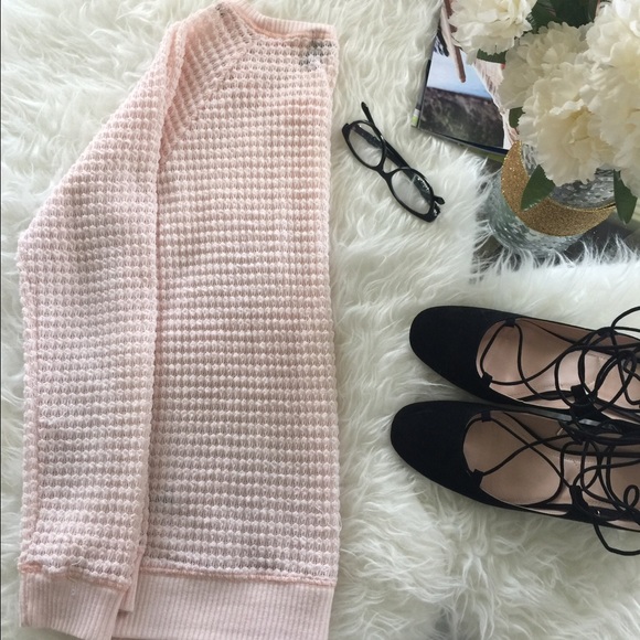 Open-knit Top - Picture 3 of 3