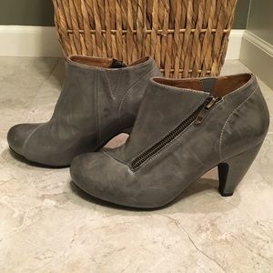 Miz Mooz ankle booties size 7
