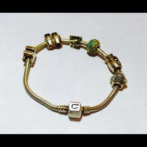 Chamilla  bracelet with 6 chamilla   Charms