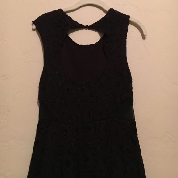 Lace black dress. Mini. Urban outfitters. - Picture 4 of 4