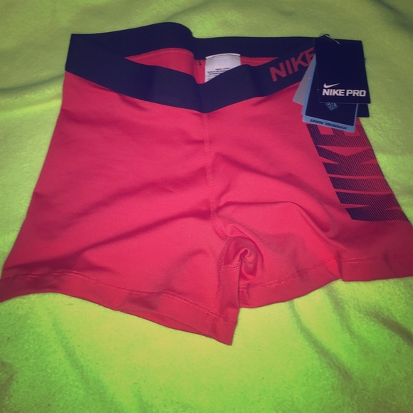 NWT Nike Pro Dri-Fit Spandex Shorts