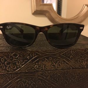 Rayban Tortoise Shell New Wayfarer Classics