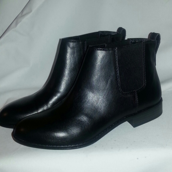 franco sarto sager suede chelsea bootie