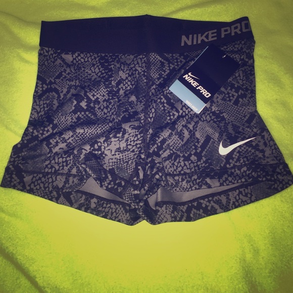 NWT Nike Pro Dri-Fit spandex shorts