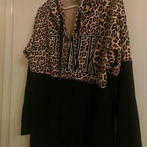V.S. Cheetah print Sweatshirt