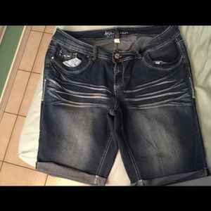 Bundle for @shellyck