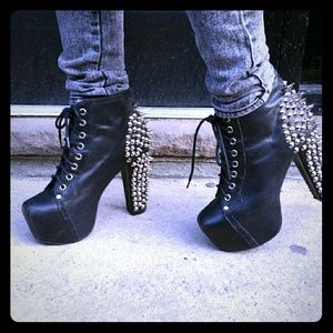 Jeffrey Campbell - Spike Lita - 7.5