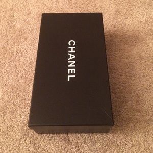 Chanel shoe box