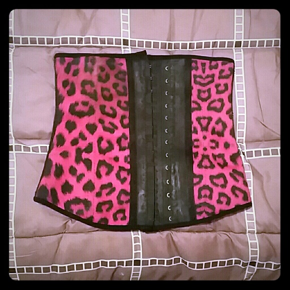 Waist trainer