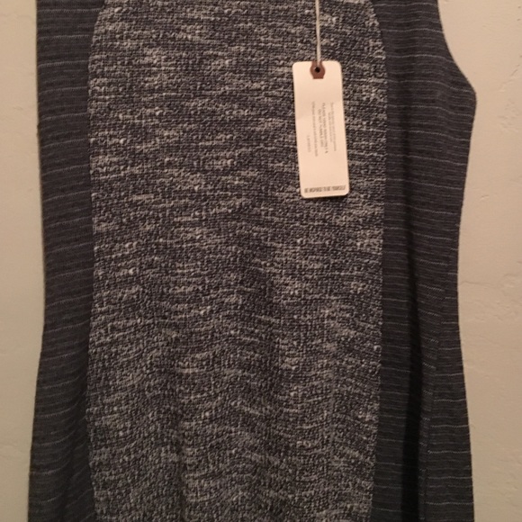 Grey, black ad white dress. Tags on. Brand new - Picture 2 of 4