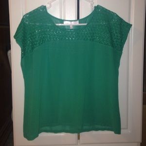 Green/Teal top