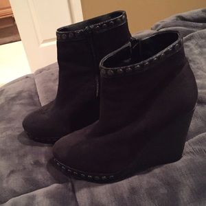Black wedge ankle boots