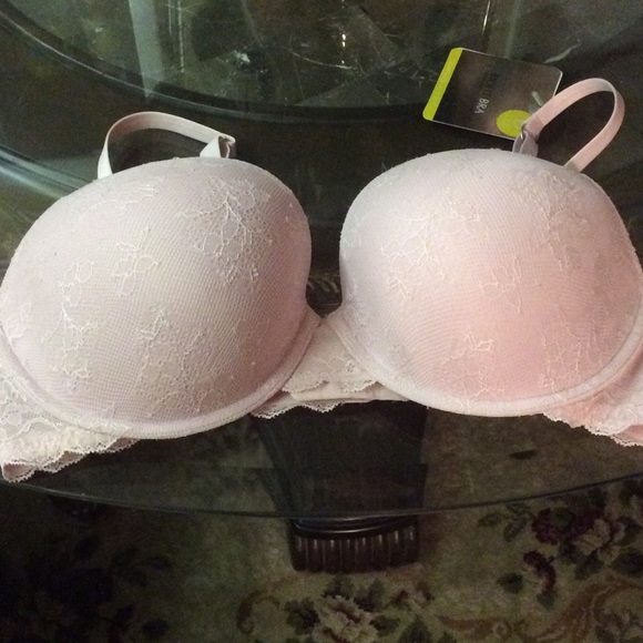 Brand new Victoria secret bra. Style: biofit