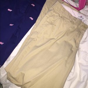 Vineyard, khaki capris