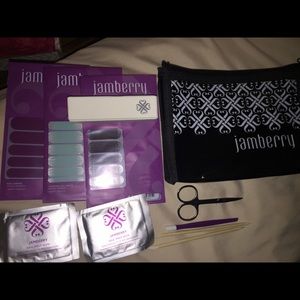 Jam berry Complete Nail Set + 3 nail wraps