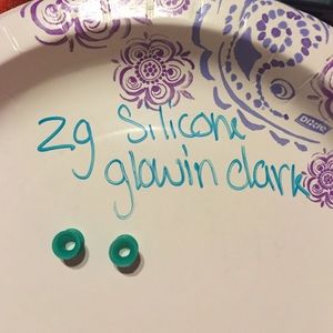 Blue 2g silicone glow in the dark tunnels