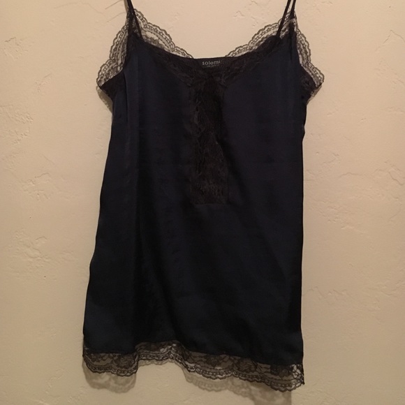 Black and blue lace top. Nasty gal - Picture 1 of 3