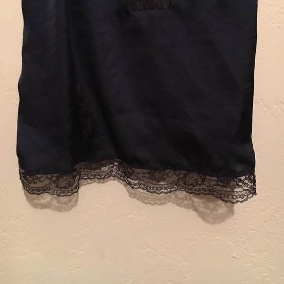 Black and blue lace top. Nasty gal - Picture 2 of 3