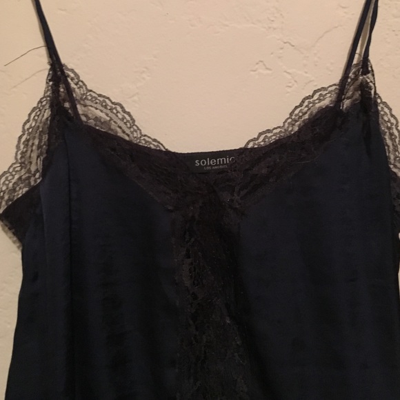 Black and blue lace top. Nasty gal - Picture 3 of 3