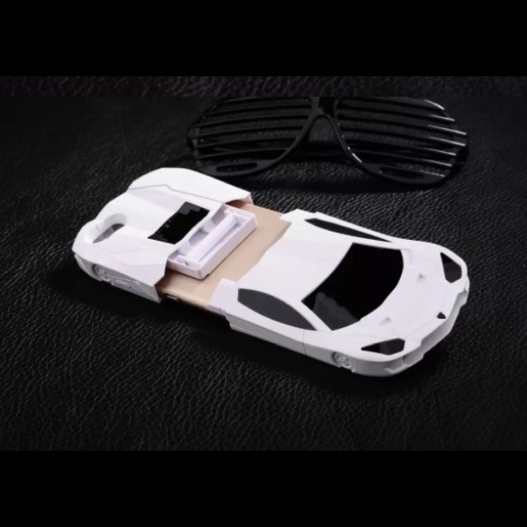 3D Sports Car I Phone 6 case - Picture 2 of 3