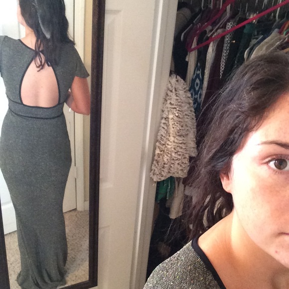 Formal Gown - Picture 2 of 3