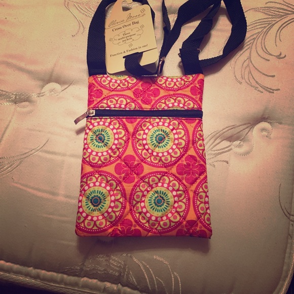 cute cross over bag. - Picture 1 of 2