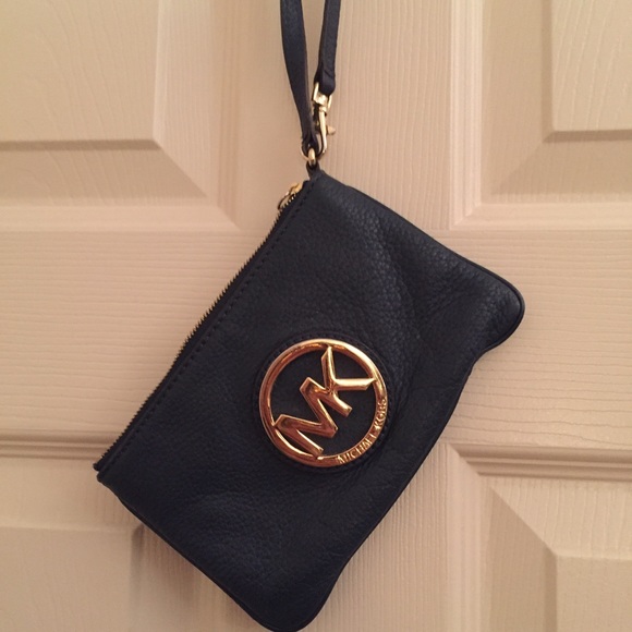 Michael Kors blue wristlet