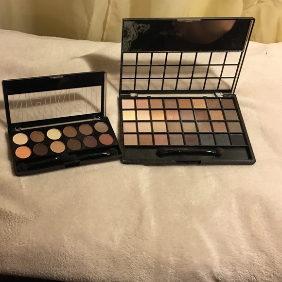 Eyeshadow pallets