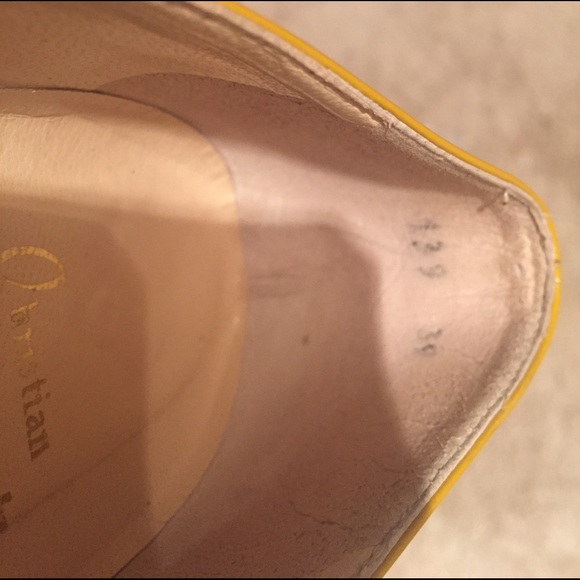 🚫SOLD Christian Louboutin pumps Additional photos - Picture 4 of 4