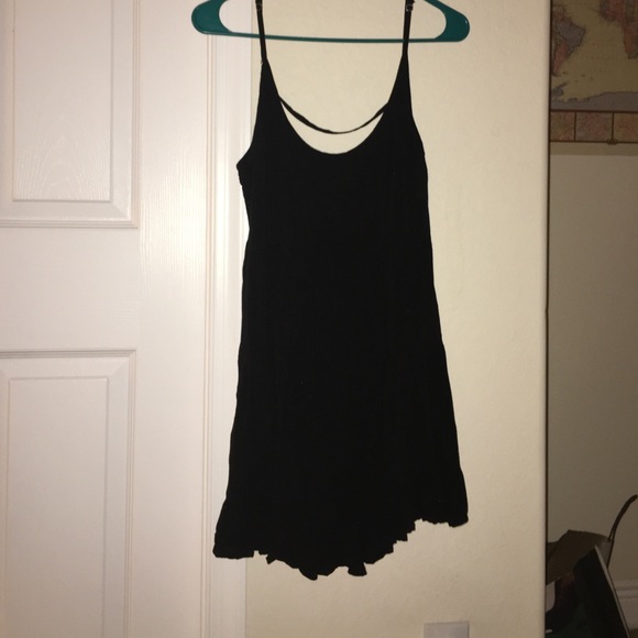 BRANDY MELVILLE JADA DRESS 🍑🍄