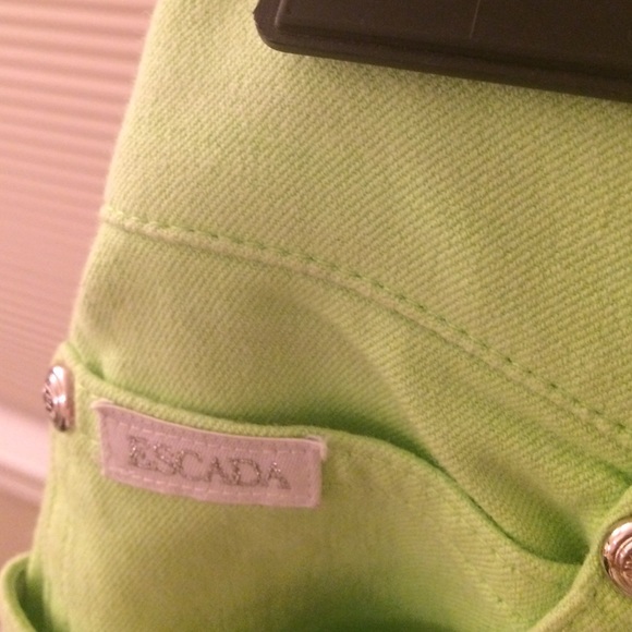 Escada pants - Picture 3 of 3