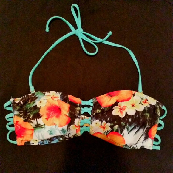 Bikini top