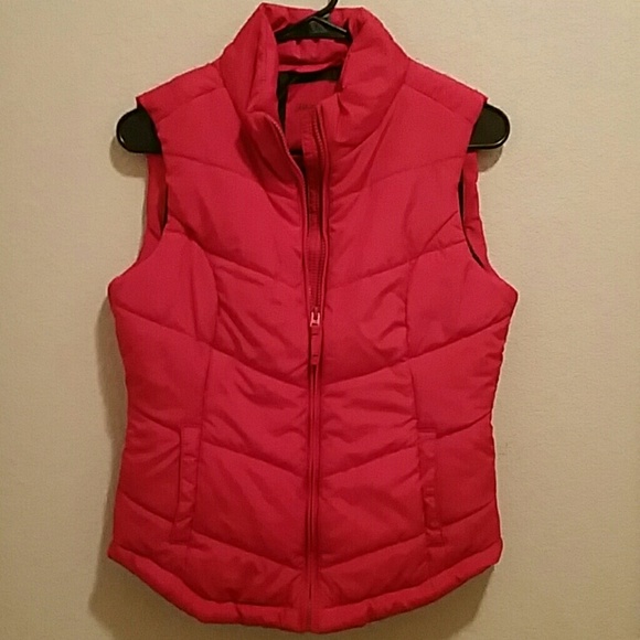Aeropostle Red puffer vest