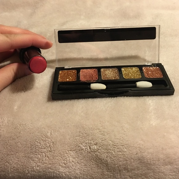 One stick and eyeshadow pallet