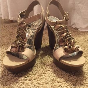 Gianni Bini ruffle wedges