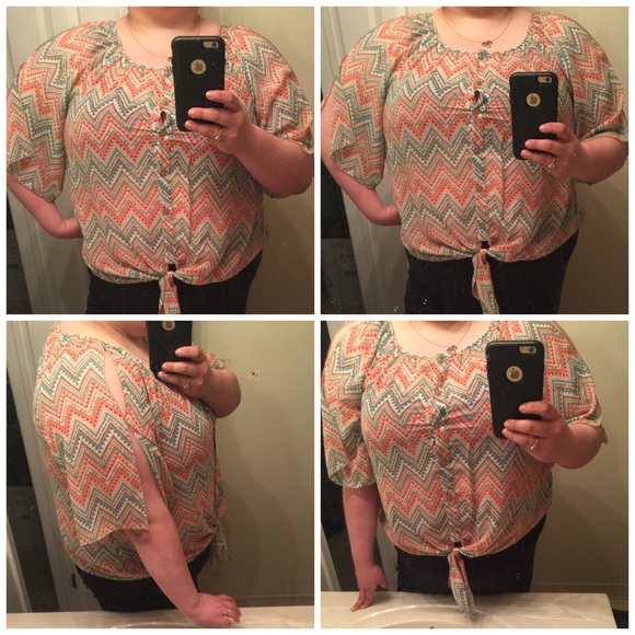 Chevron open sleeve cold shoulder shirt