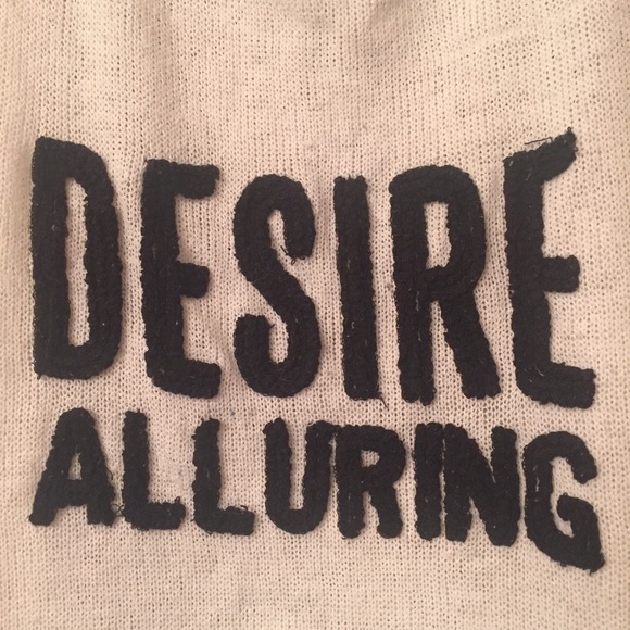 DESIRE ALLURING TANK - Picture 3 of 4