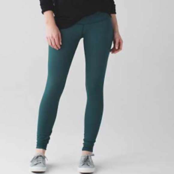 NWOT Lululemon Wunder Under III legging