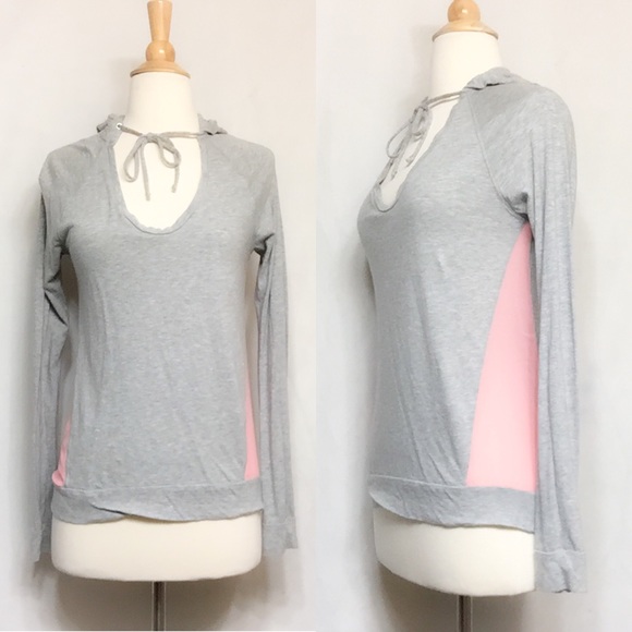 Victoria's Secret Tops - FINAL PRICE Victoria's Secret Hoodie