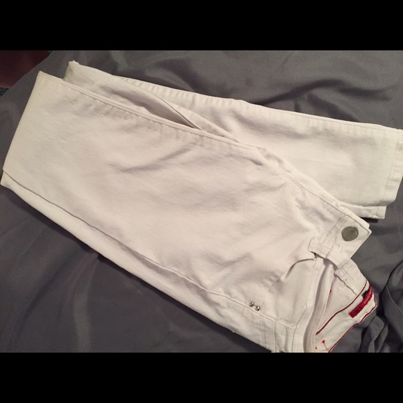 White jeggings. Worn lightly. Super stretchy