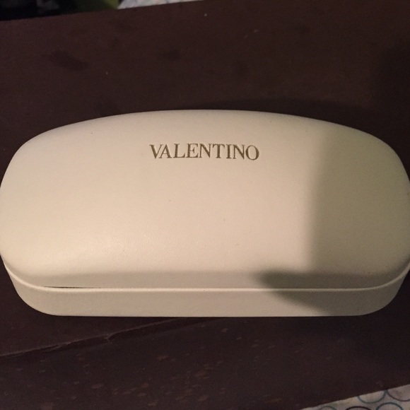 Sunglasses case