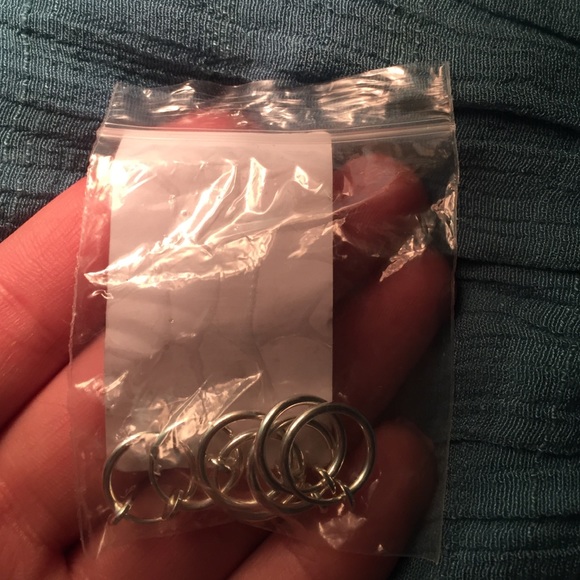 Pkg of 7 silver fake nose/lip rings!!!!