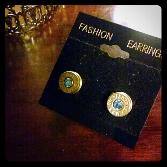 Bullet stud earrings