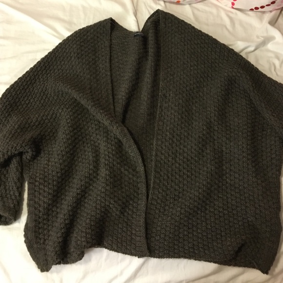 ✨SOLD✨BRANDY MELVILLE TAUPE OVERSIZED CARDIGAN